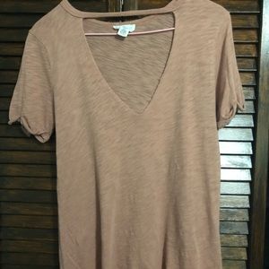 Ripped V neck T-shirt